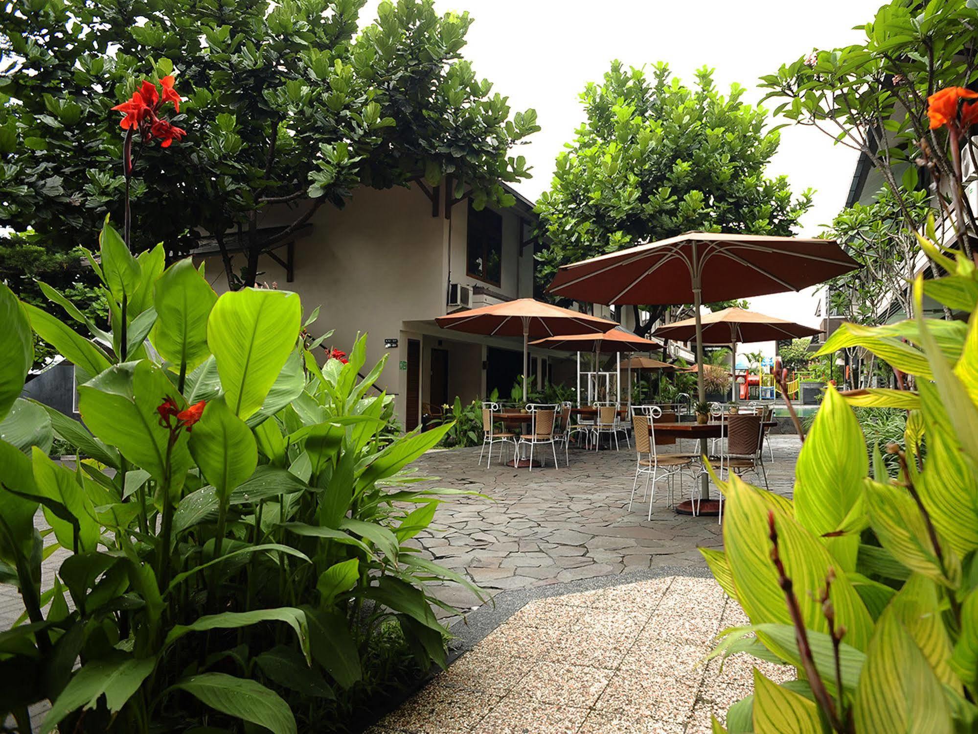 Gumilang Regency Hotel Bandung Luaran gambar