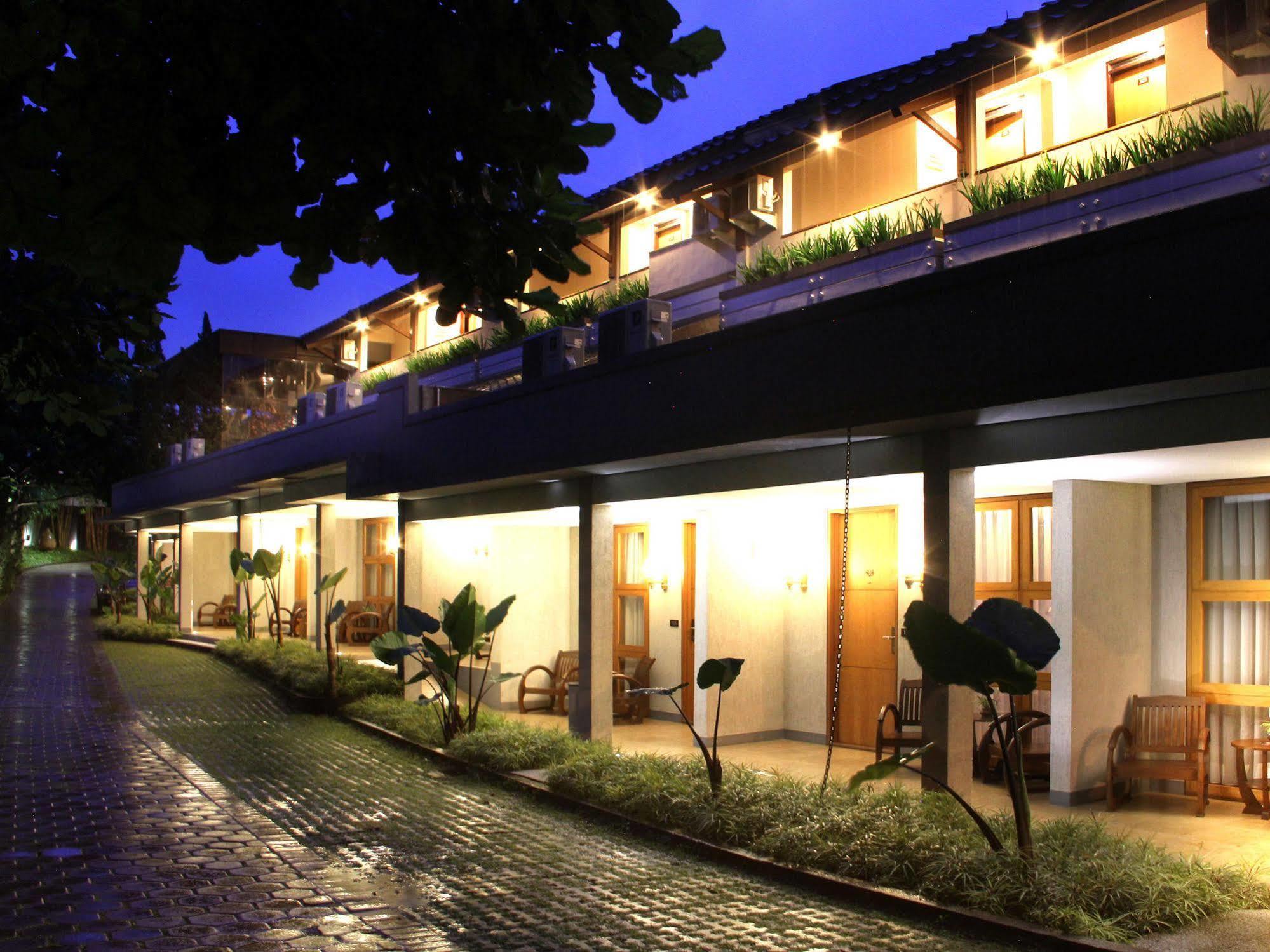 Gumilang Regency Hotel Bandung Luaran gambar