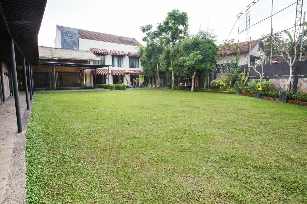 Gumilang Regency Hotel Bandung Luaran gambar